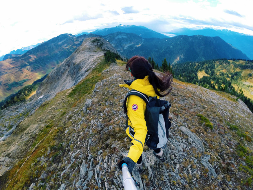 heli hiking revelstoke