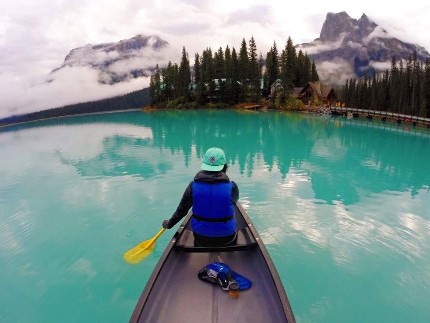 canoe emerald lake 