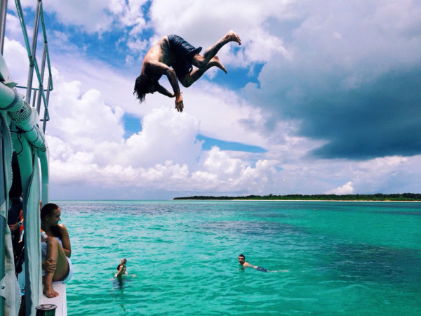 Snorkelling With Giant Manta Rays in Ishigaki - Seattle's Travels