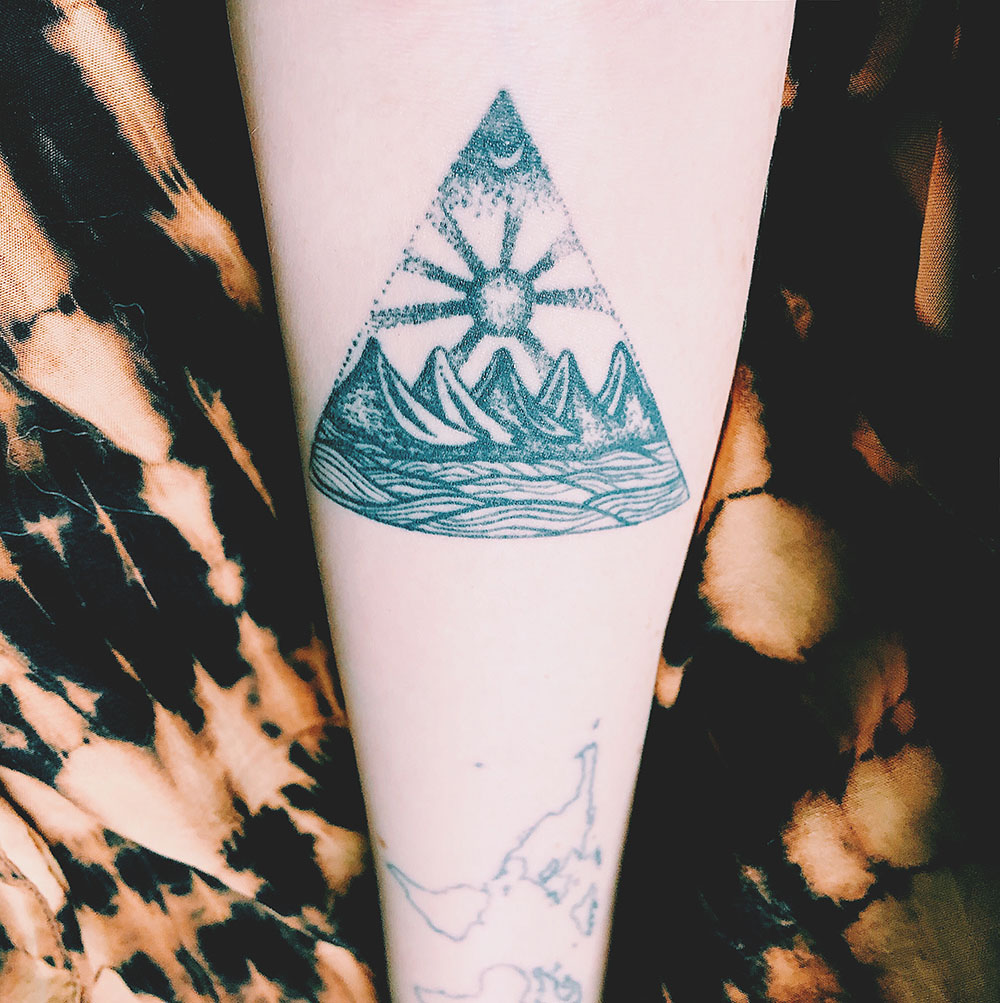erinvaughntattooartist:travel-tattoo -based-on-client-reference-but-i-drew-my-own-travel -traveler-color-watercolor