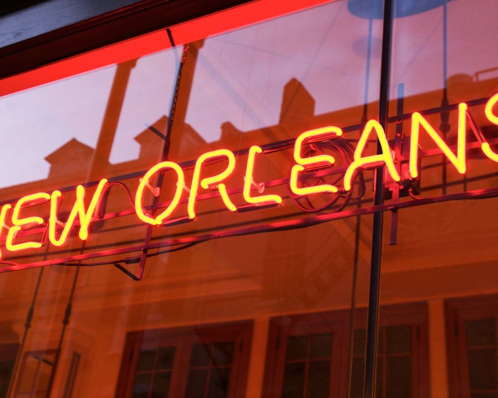 neon new orleans sign