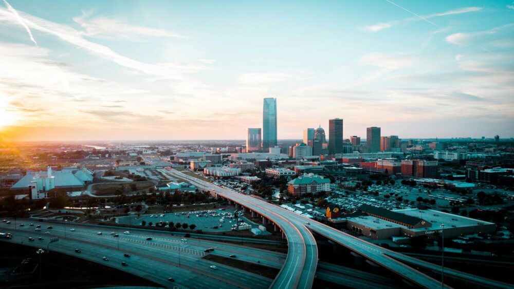 https://unsplash.com/photos/eagle-eye-view-time-lapse-city-and-streets-OSNZjXCF5VE?utm_source=unsplash&utm_medium=referral&utm_content=creditCopyText
